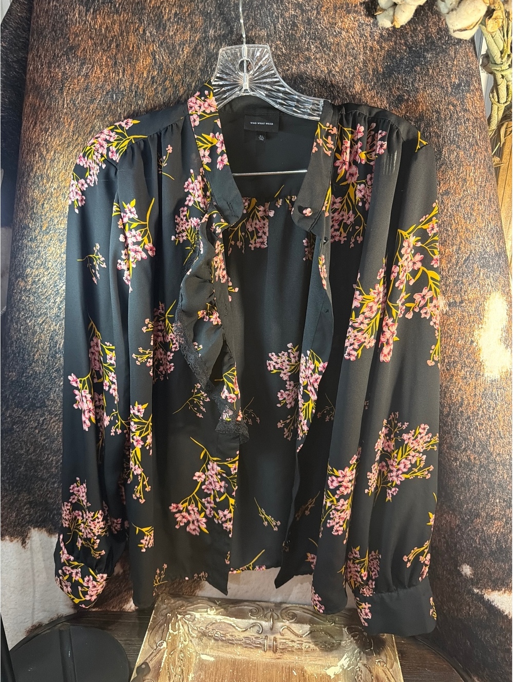 Who What Wear Black Floral Ruffle Blouse XL
